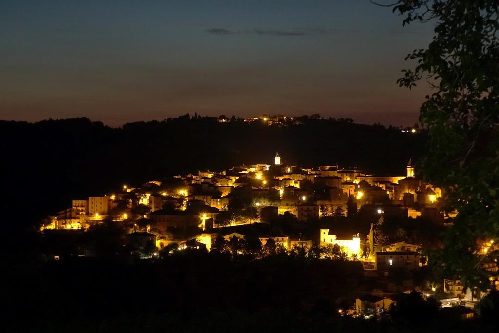 Вилла Antico Casale Pozzuolo Седжано Экстерьер фото