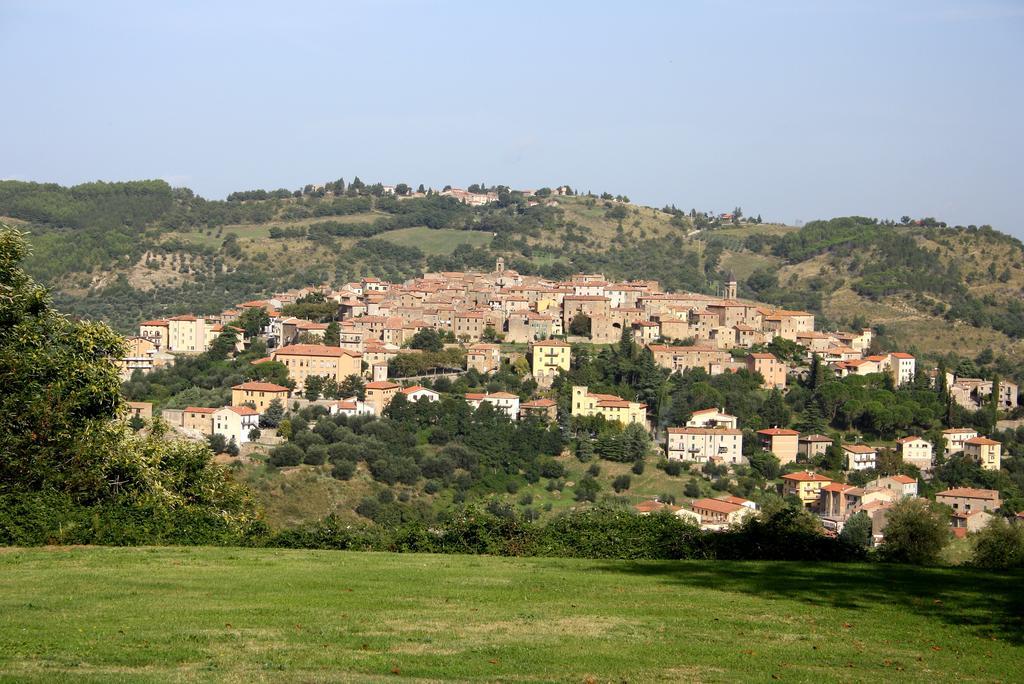 Вилла Antico Casale Pozzuolo Седжано Экстерьер фото